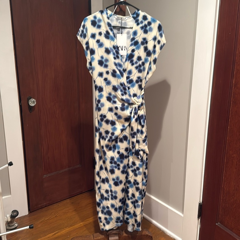 NWT Zara Silky Wrap Watercolor Floral Dress Size S